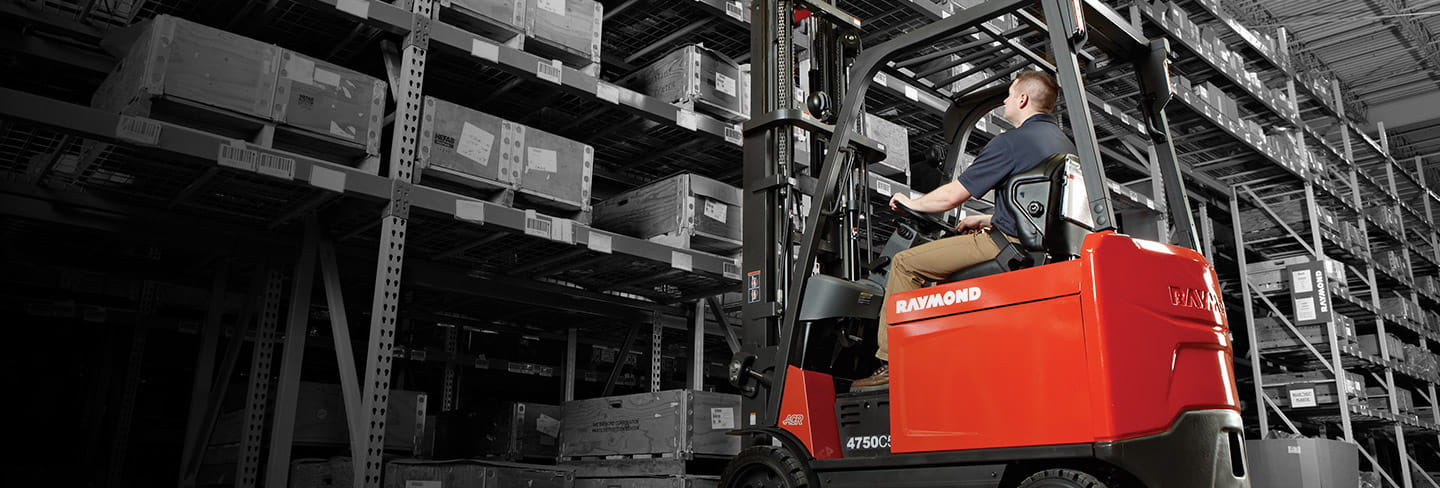 sit down forklift, large forklift, counterbalanced forklift