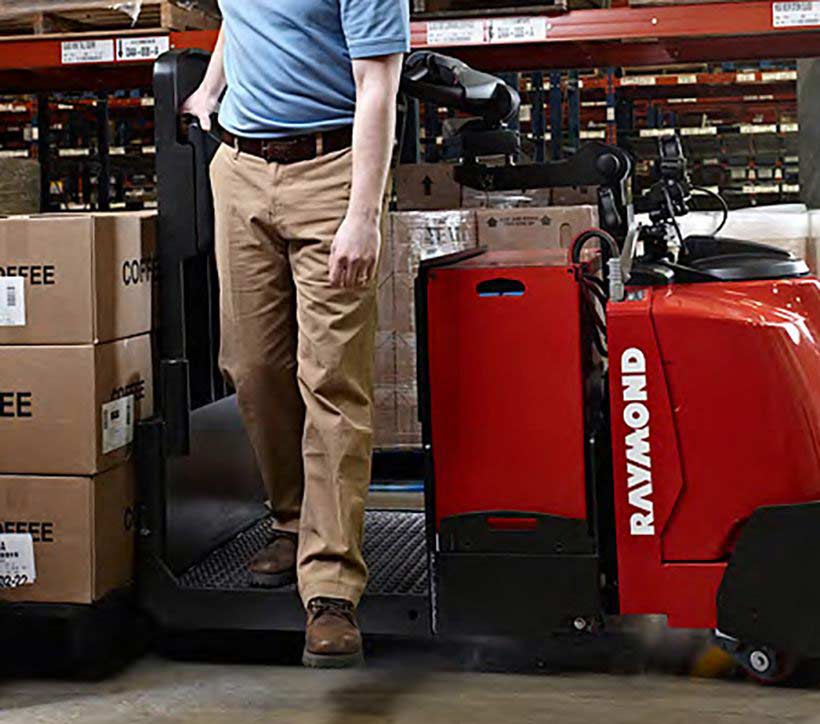 Raymond 8510 Center Riding Pallet Truck Low Step Height